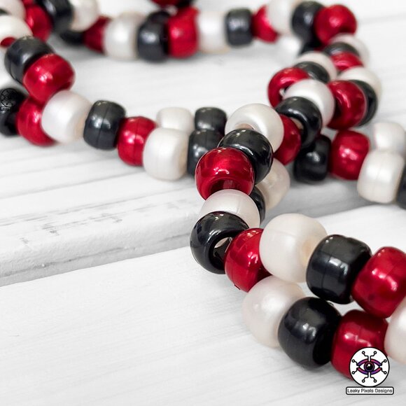 Yoshi and Mario Heart Perler Necklaces - Picture 3 of 6